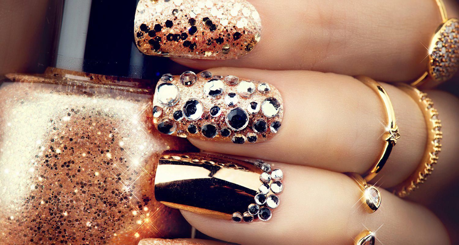 Baddie Simple Coffin Nails With Rhinestones