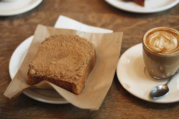 Crumb Cake Is My Go-To Fall Treat — Here's The Perfect Recipe