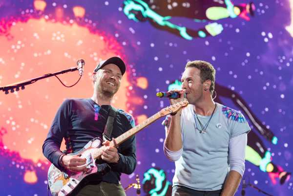 coldplay live performance