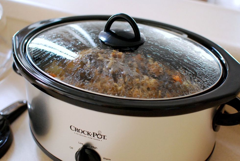 5 Crock Pot Recipes Every College Student MUST Make