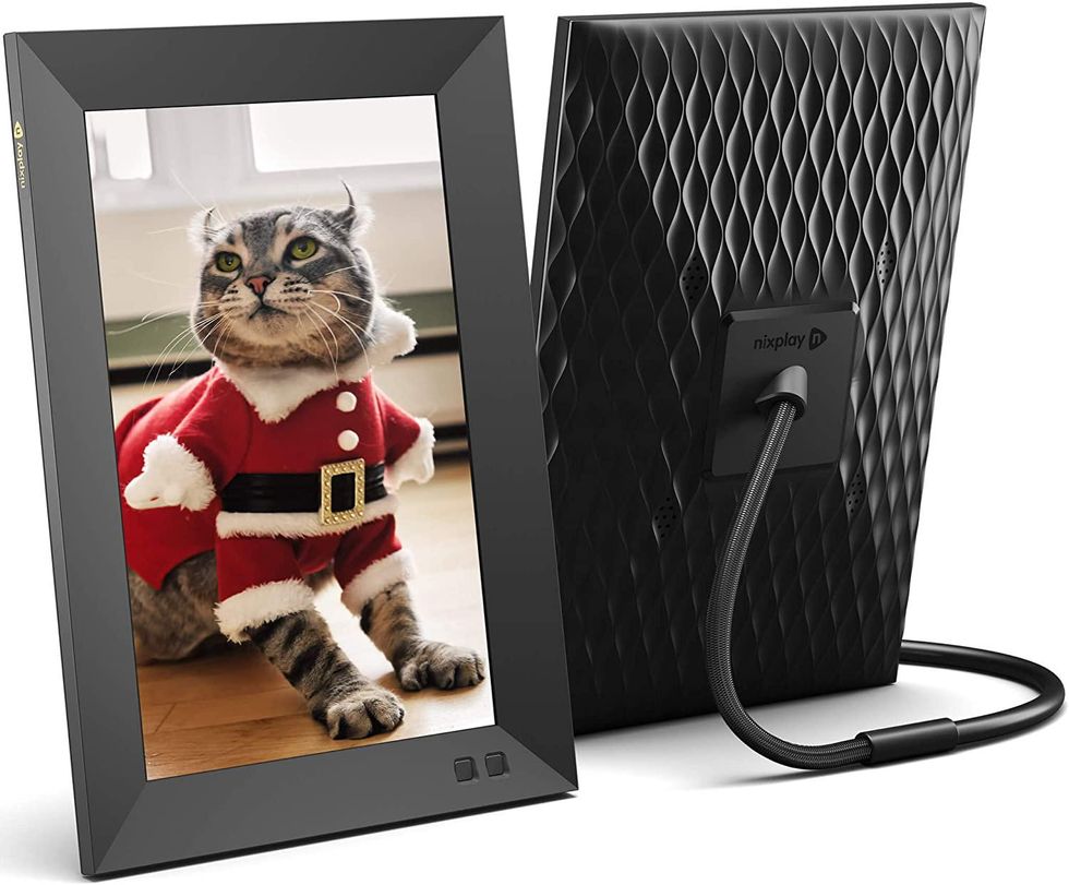 digital picture frame