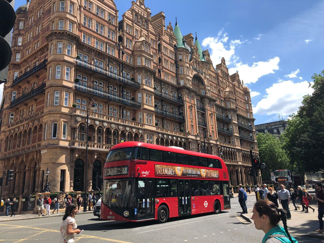 england double decker bus