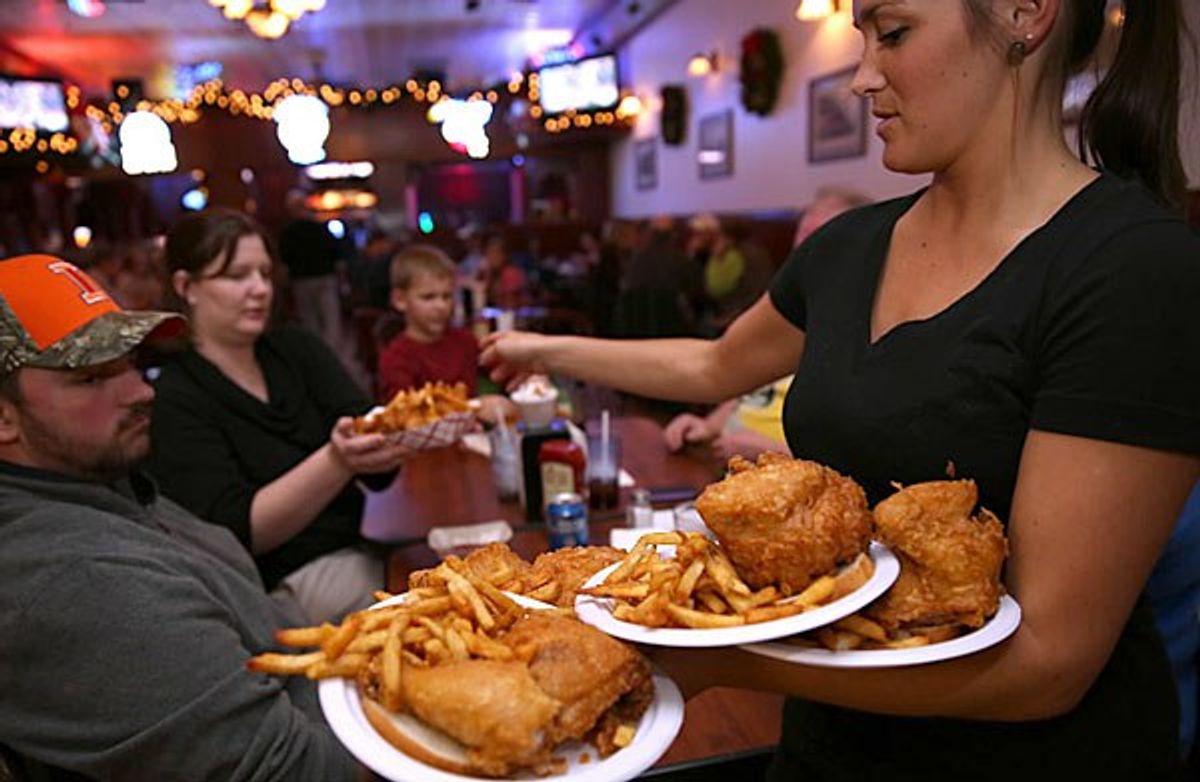 17 Things Your Waiter Wants You to Know