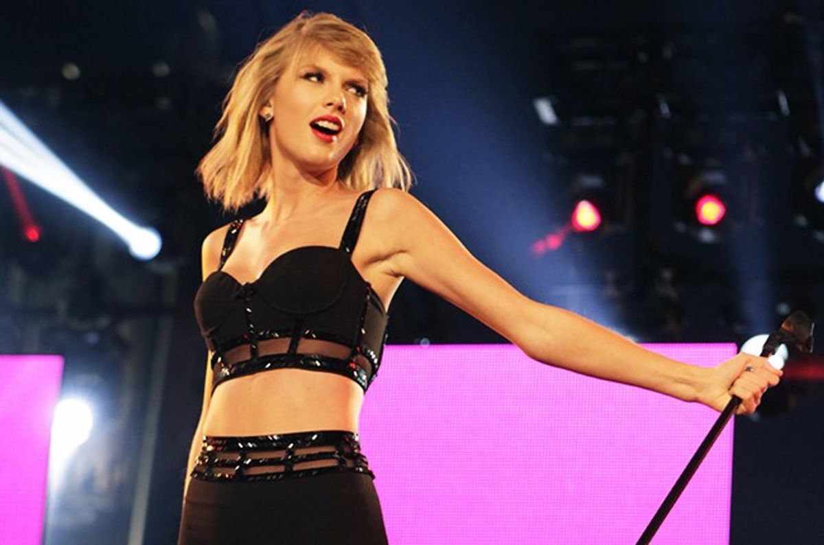 10 Reasons You Should Love Taylor Swift