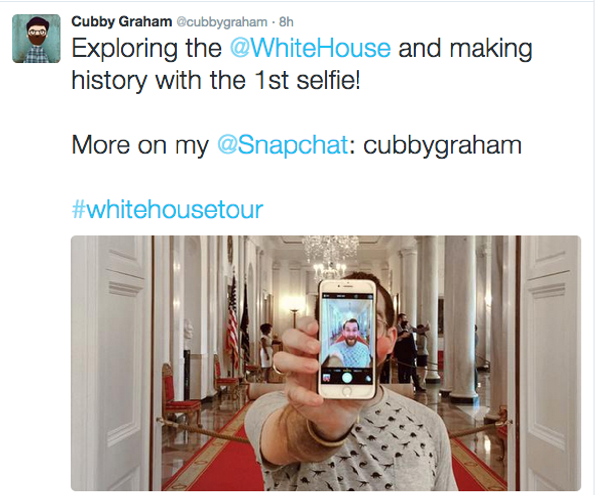 Tourists Now Allowed To Photograph White House, Photograph Selves Instead