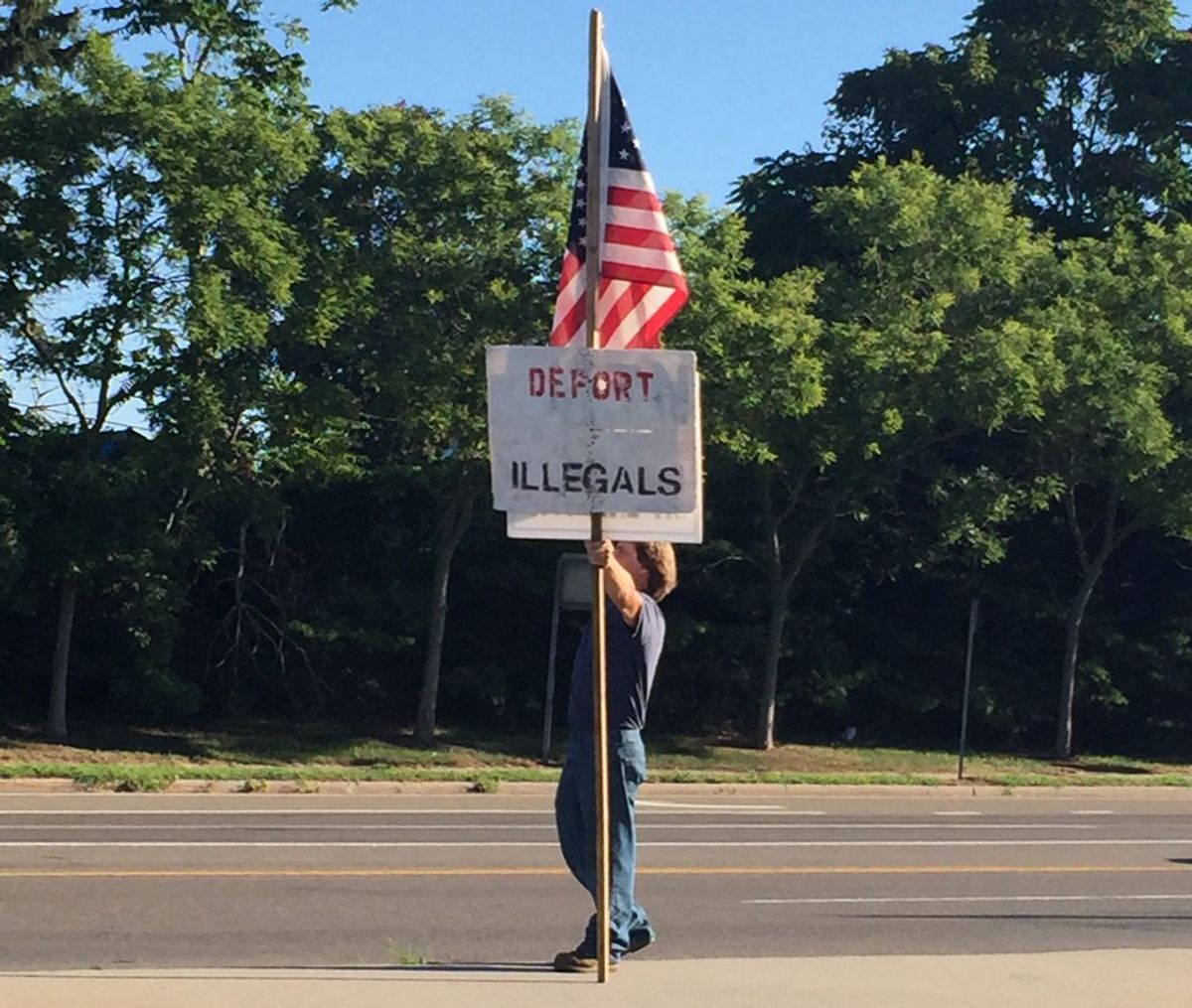 The Hamptons Protester Who Really Hates "Illegal Immigrants"
