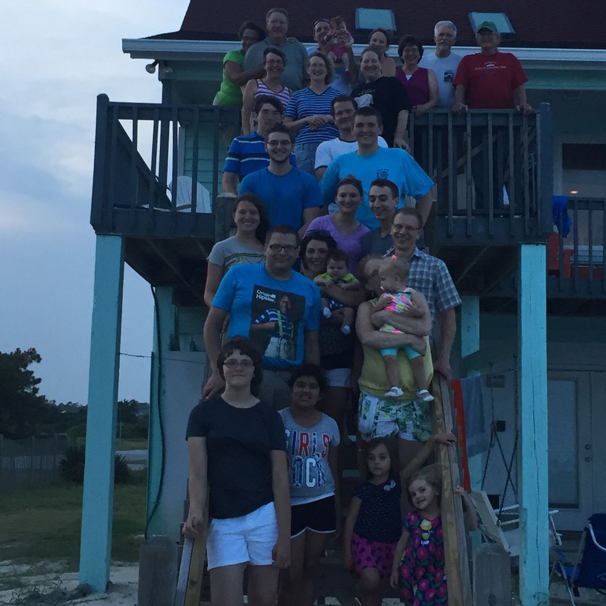 16 Terrific Things About Having A Huge Extended Family