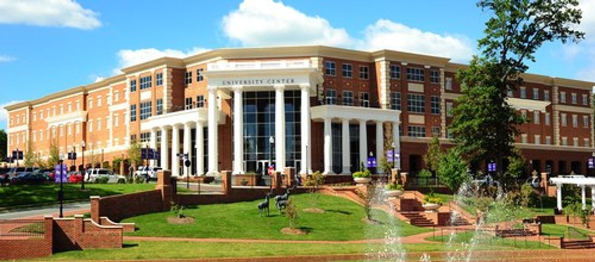 14 Signs You Attend High Point University