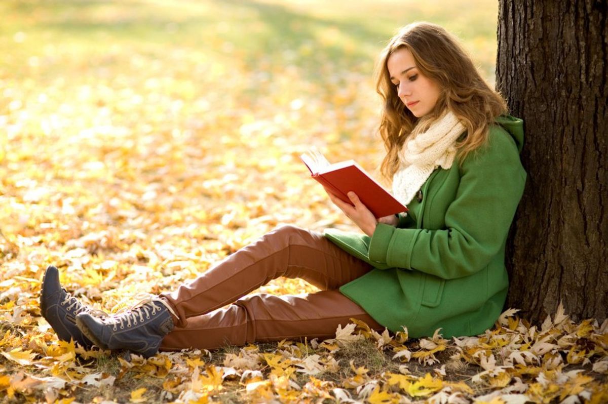 15 Signs You're A Total Bookworm