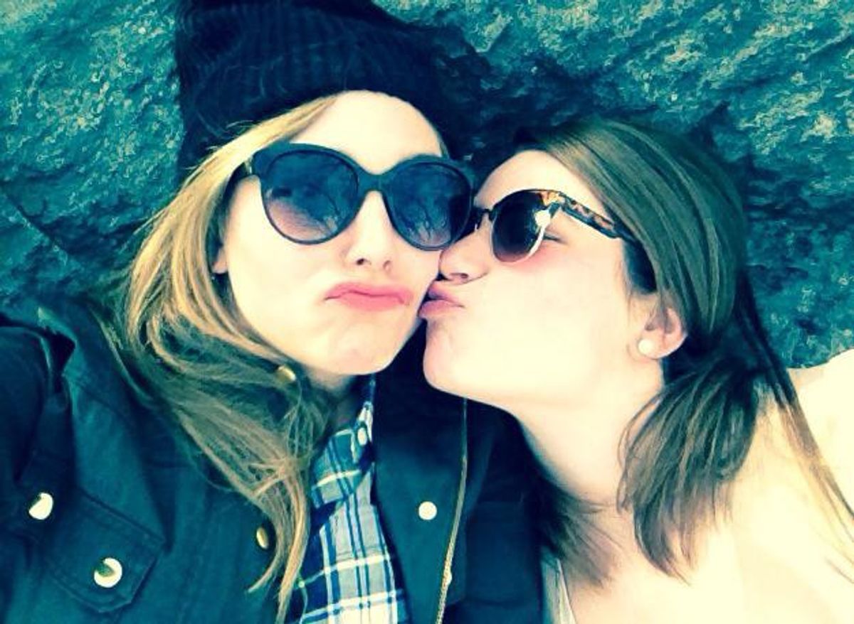 15 Things My Older Sister Taught Me