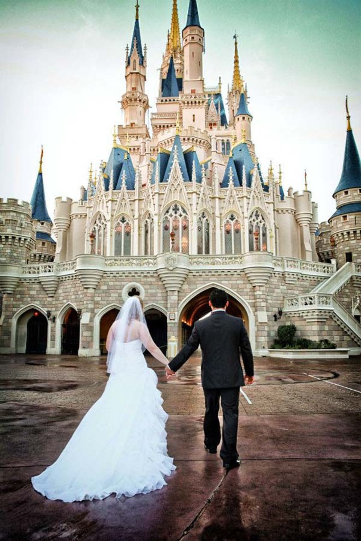 Five Reasons Why You Shouldn't Get Married At Disney World As Told By A College Student