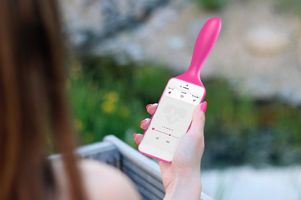 The Case That Turns Your IPhone Into A Vibrator