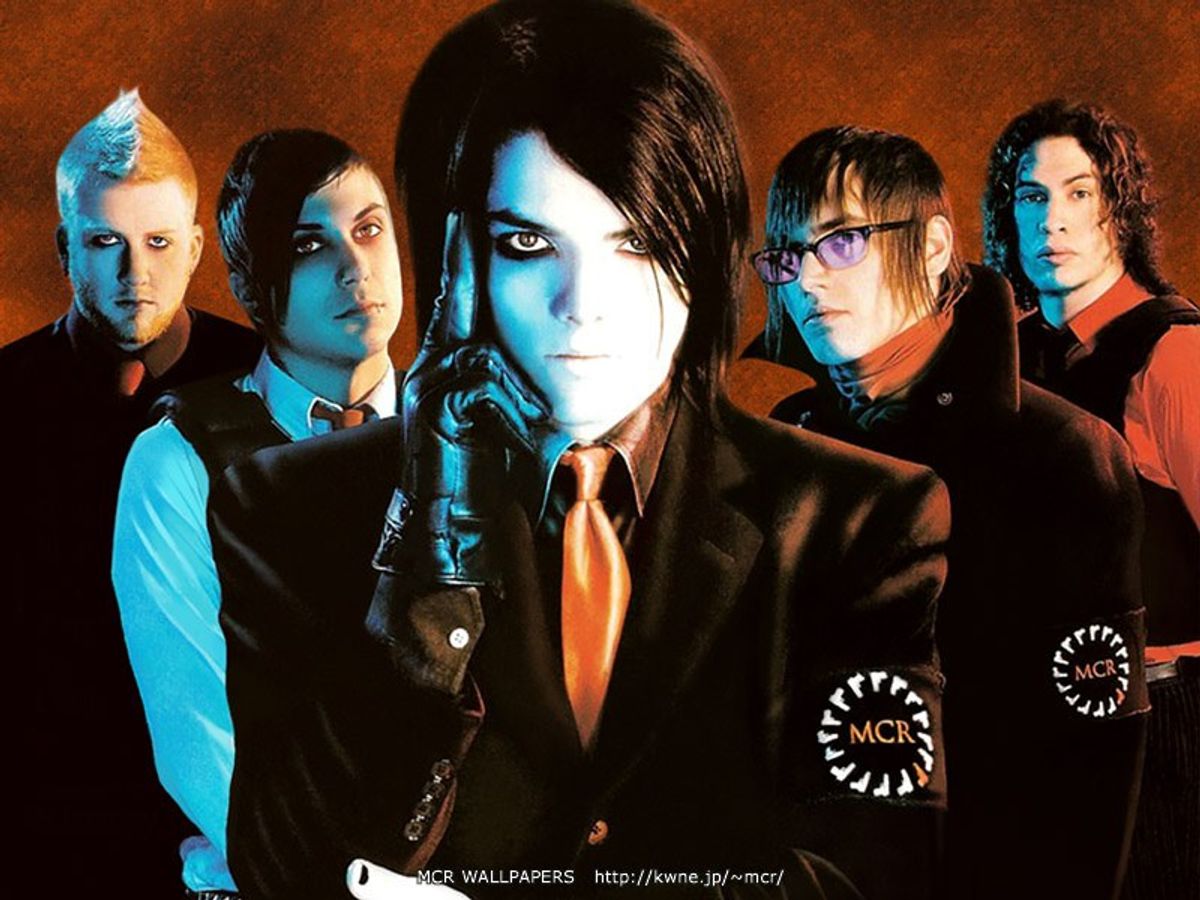 11 Early 2000's Emo Songs That Will Still Make You Feel Weird