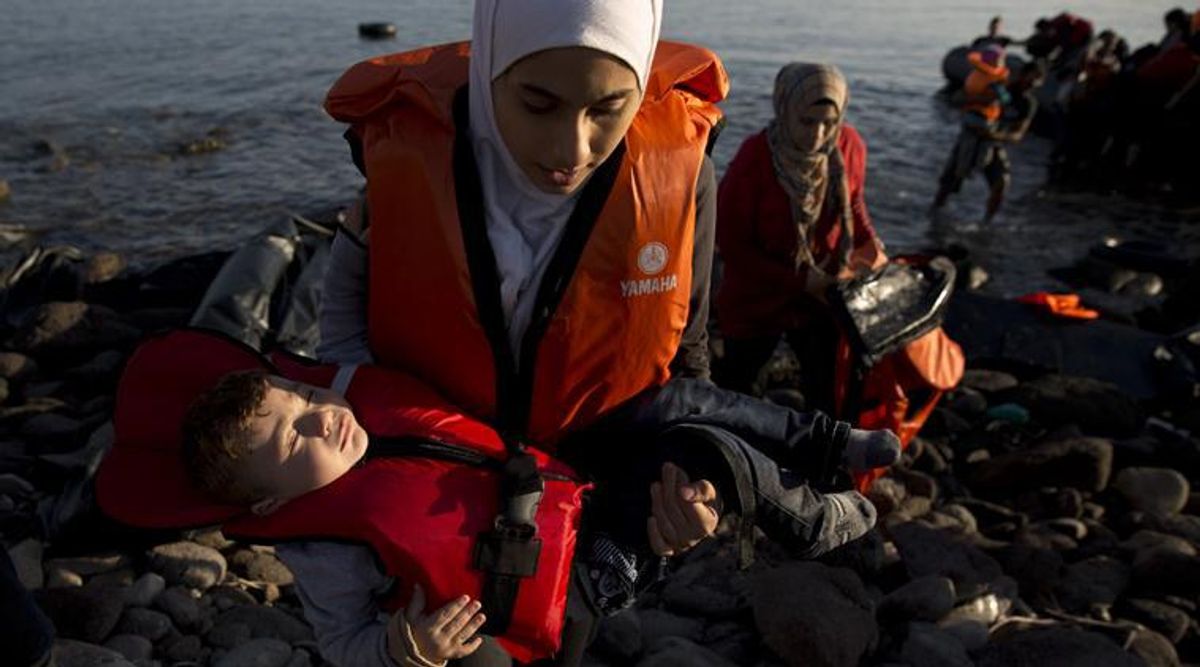 Greek Coast Guard Attempts To Sink Syrian Refugee Raft