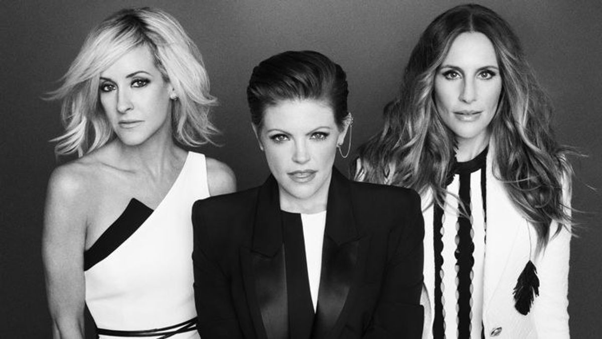 10 GIFs To Accurately Show Your Excitement For The Dixie Chicks Tour