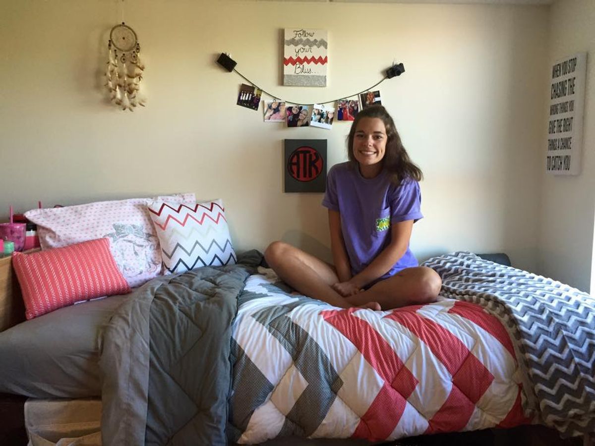 The Pros and Cons of Freshman Living