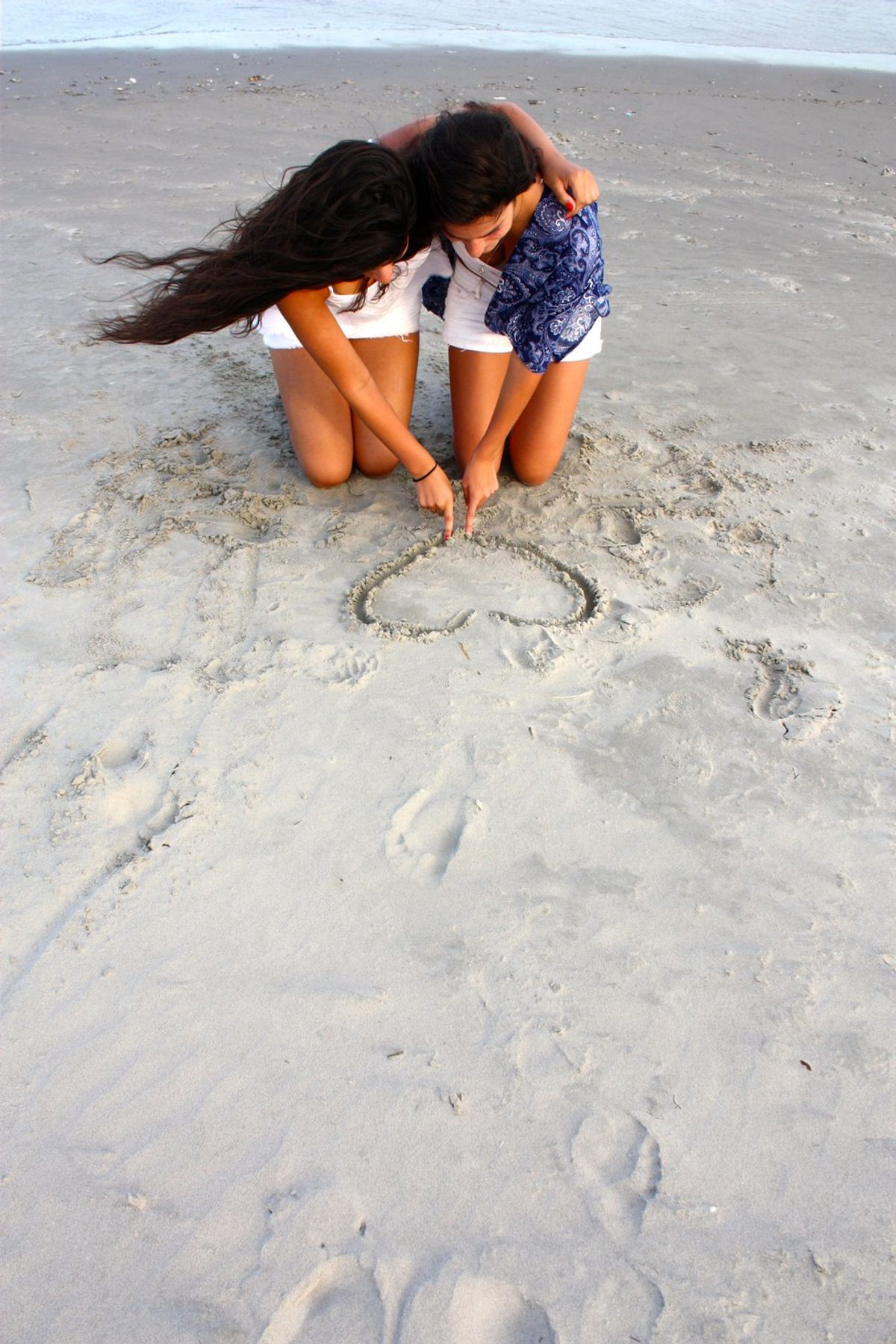 8 Things You Need To Know About Twins