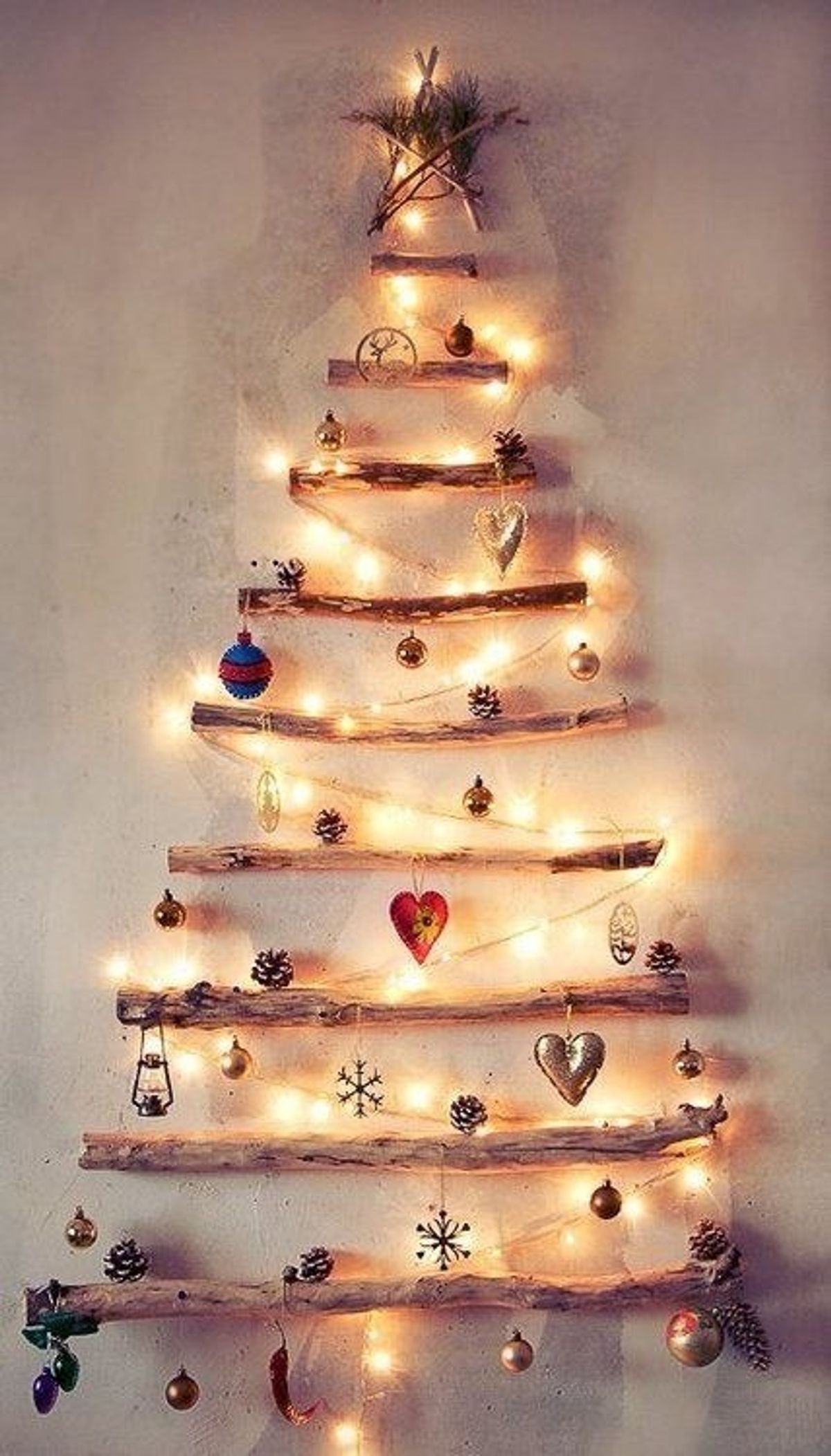 7 Ways To Make A Christmas Tree Without Buying One
