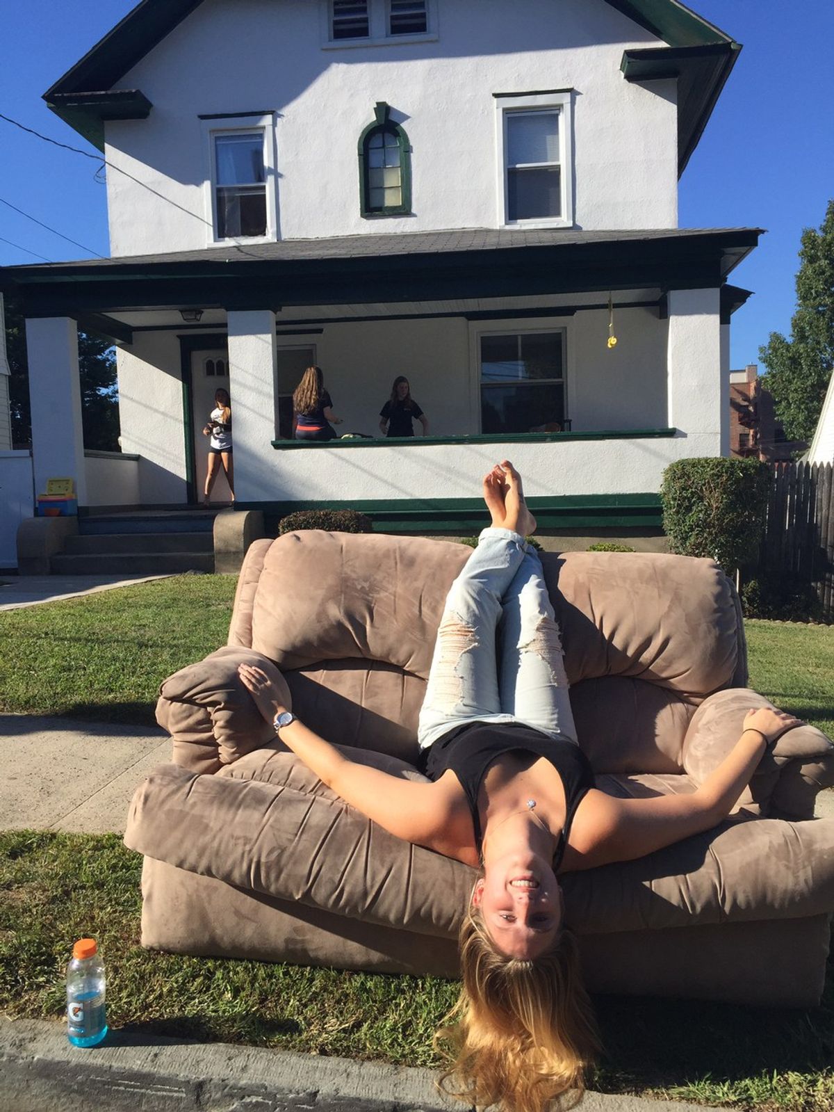 5 Reasons Why Living Off Campus Is Better Than Living On Campus The