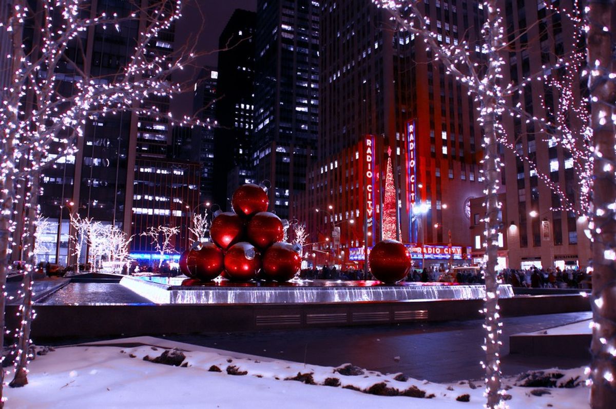 The 10 Best Things About New York At Christmastime