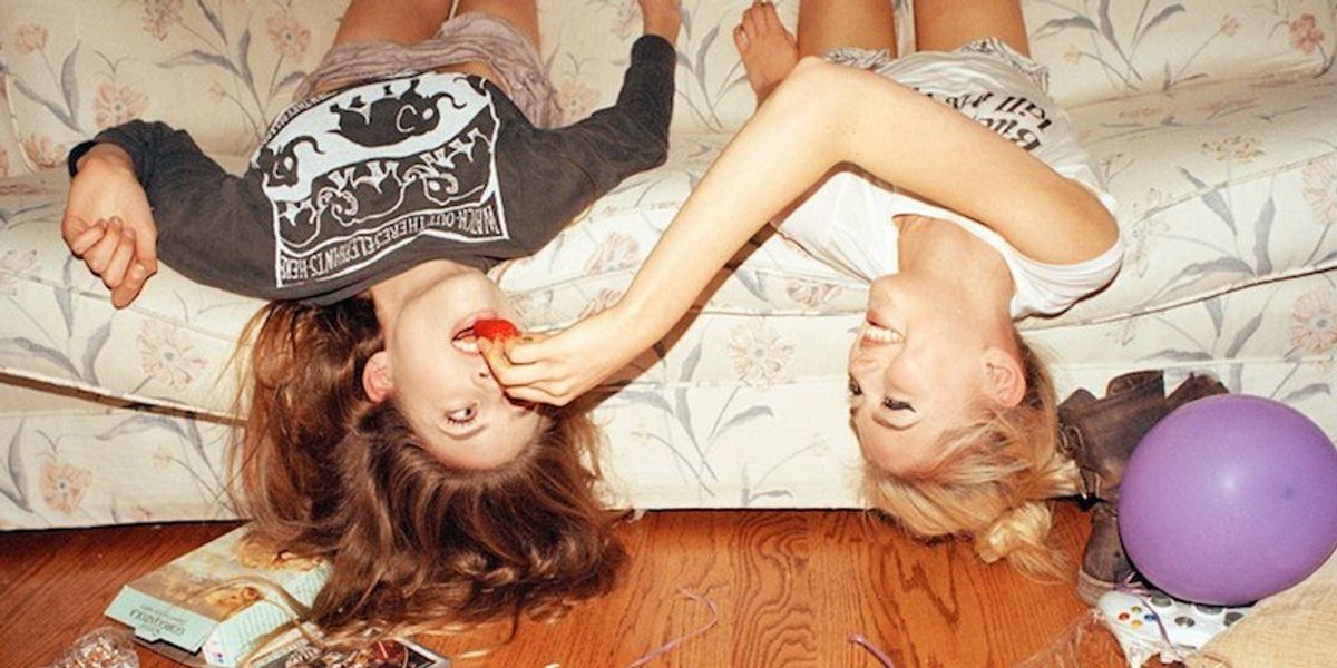 10 Things That Happen When You're Too Close To Your Roommates