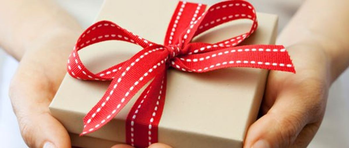 How To Survive The Gift-Giving Season When You're A Broke College Student