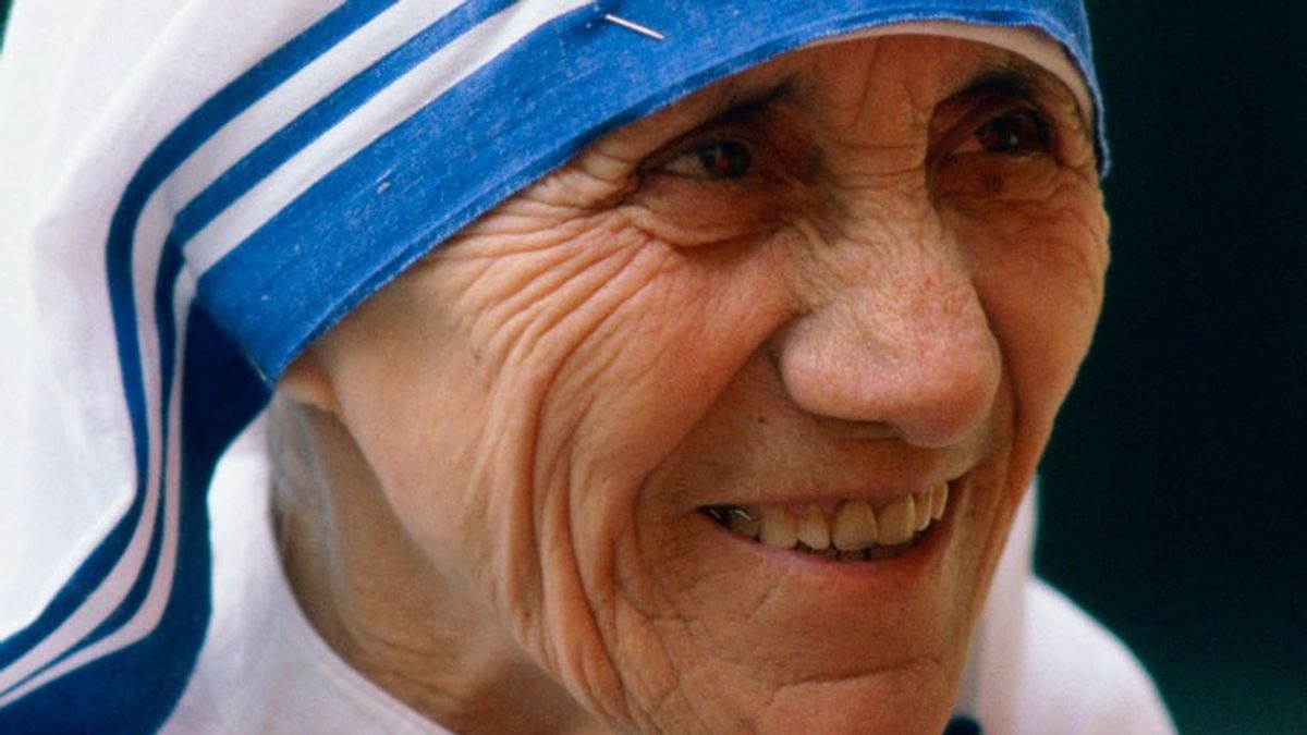 Mother Teresa To Be Canonized A Saint