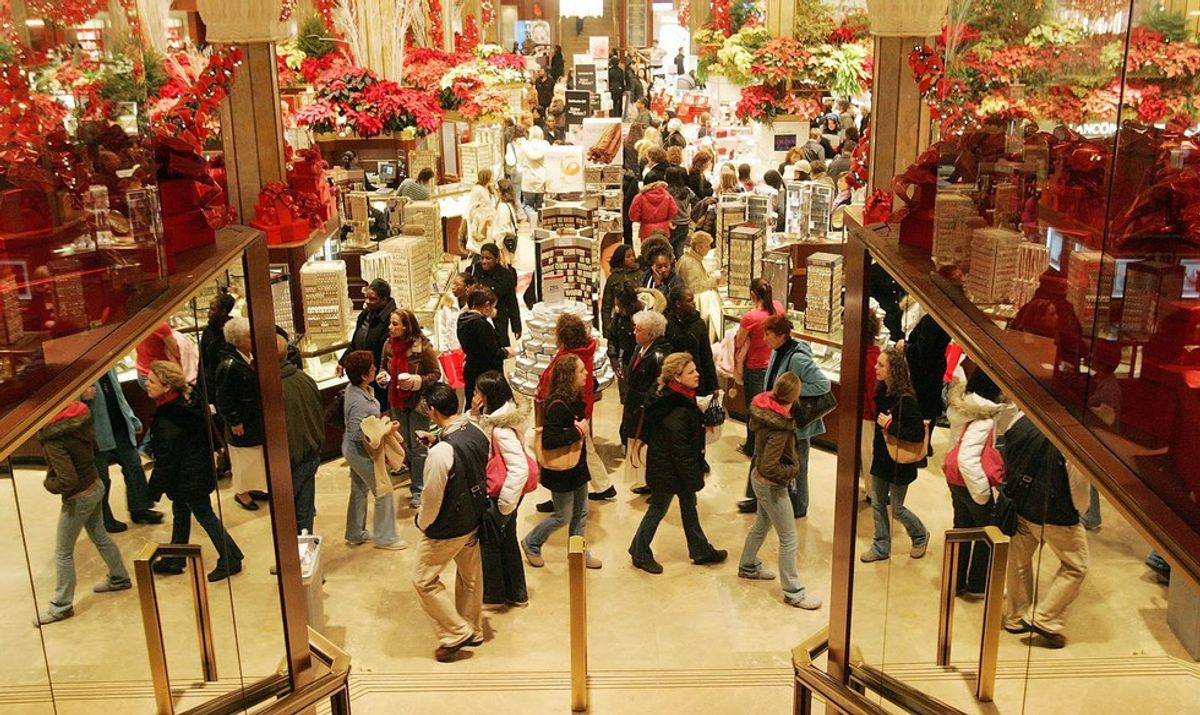 11 Thoughts Every Christmas Shopper Has