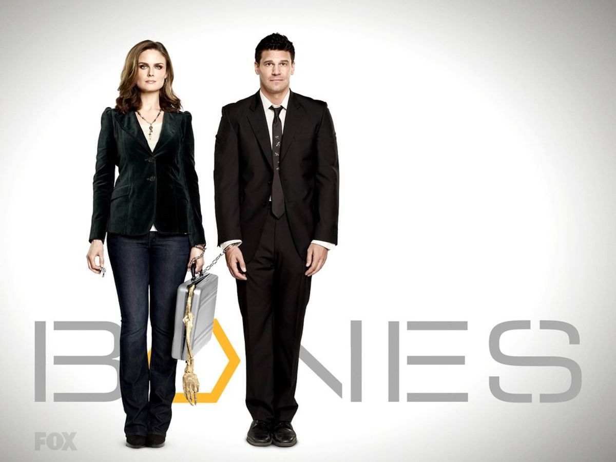 "Bones" on TV vs. in Books: Which Is Better?