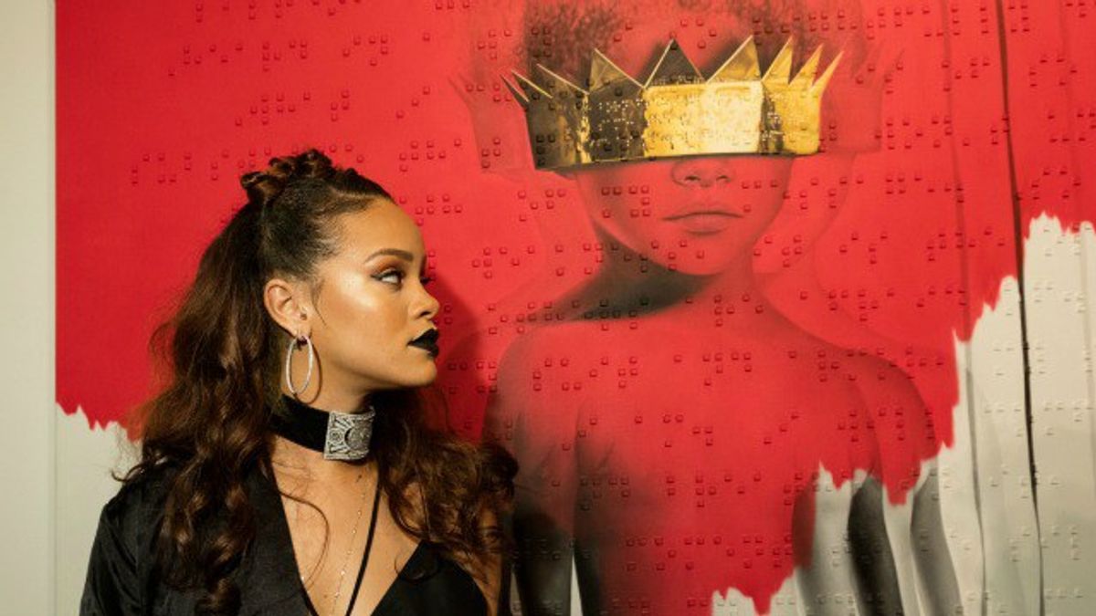 7 Reasons Why Rihanna Should Lead America's Monarchy