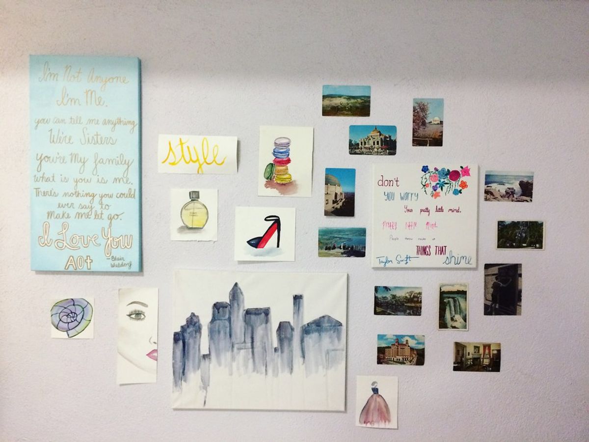 8 Ways To Decorate Your Dorm For Less