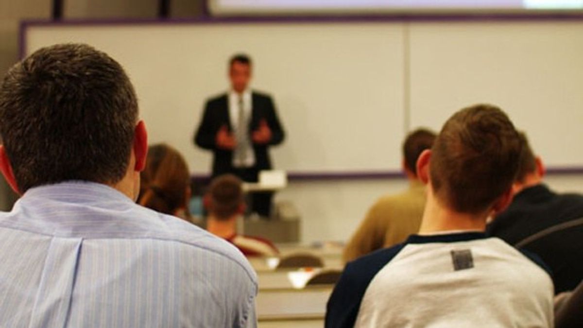The Unspoken Rules Of The College Classroom