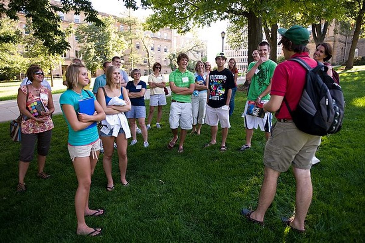13 Reasons Why Becoming A Campus Tour Guide Is The Best Decision Ever