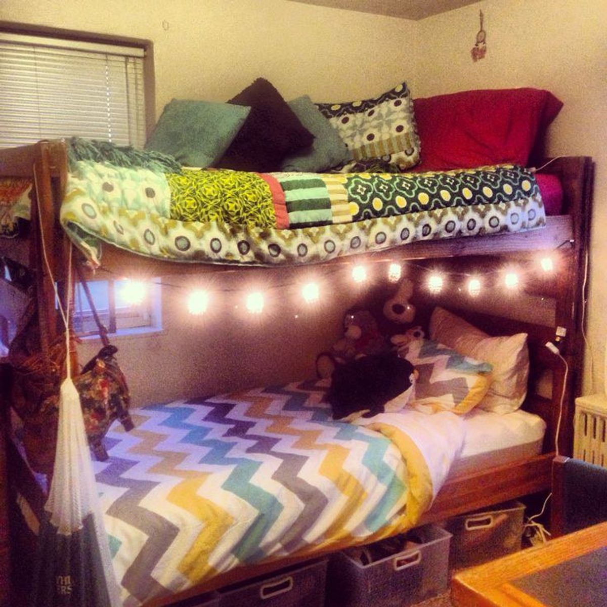 Weighing The Pros and Cons Of Top Bunk