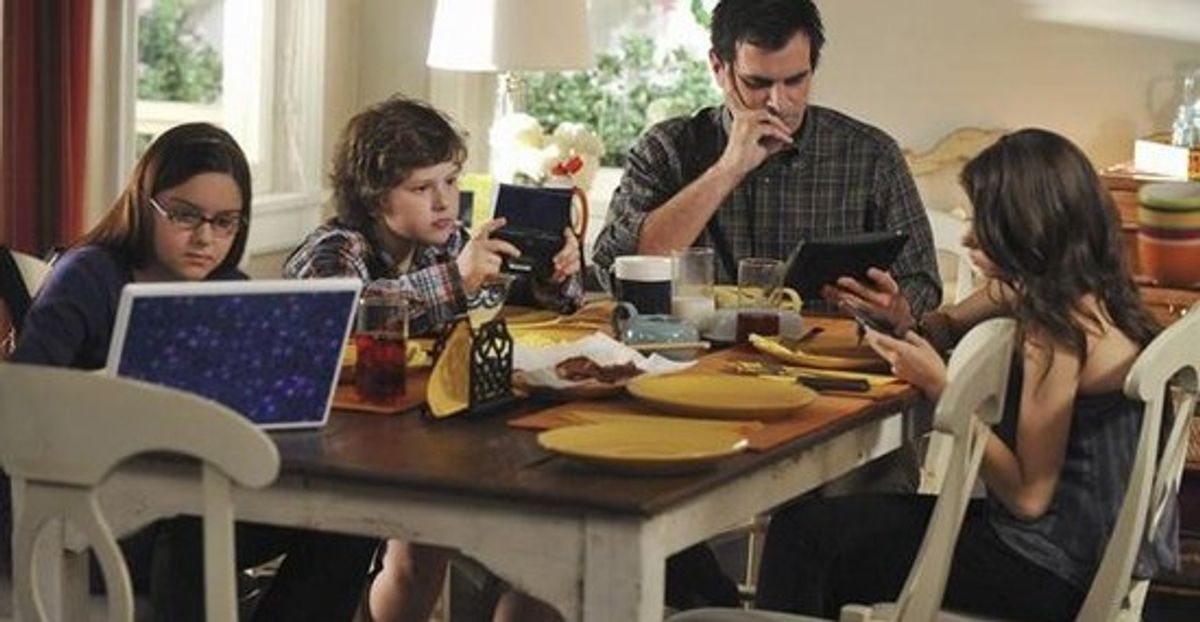 20 Signs Your Phone Is Taking Over Your Life