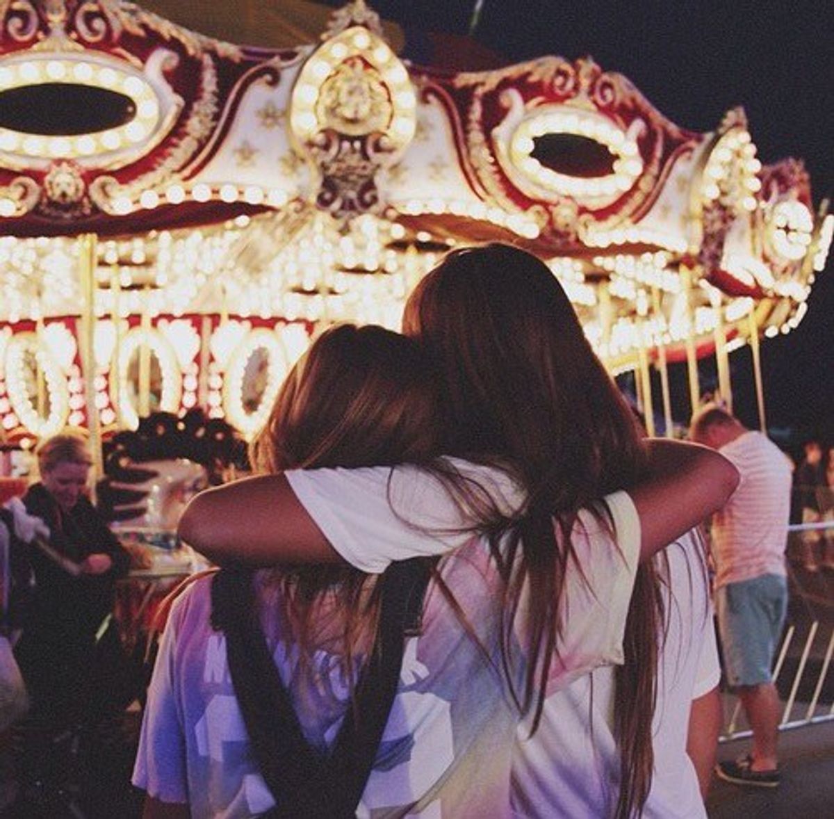 10 Perks Of Going To A Different College Than Your Best Friend