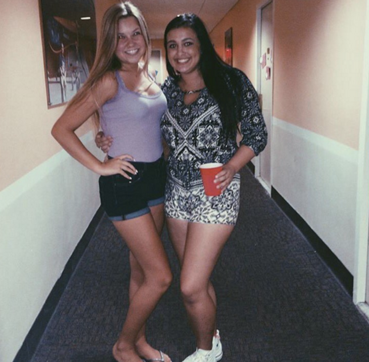 12 Signs You've Met Your College BFF