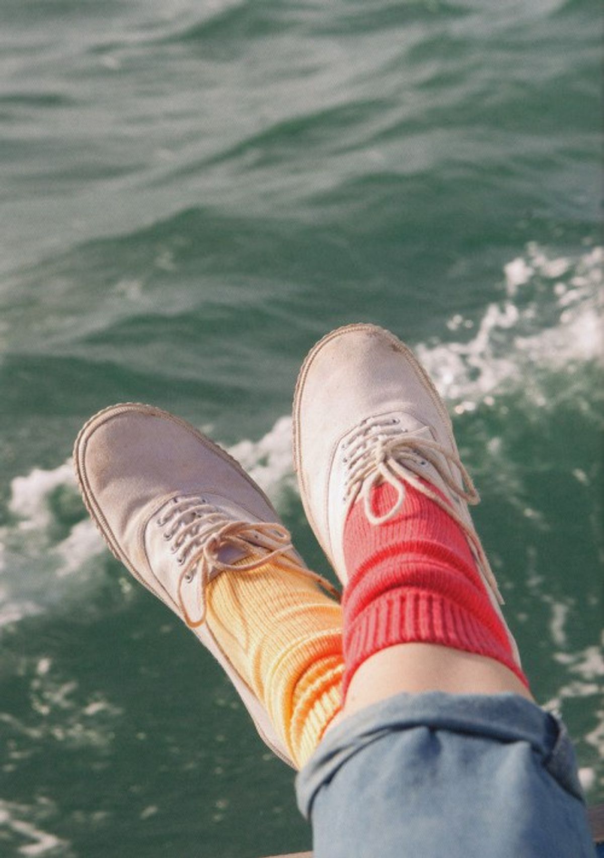 Why You Should Date The Girl With The Mismatched Socks