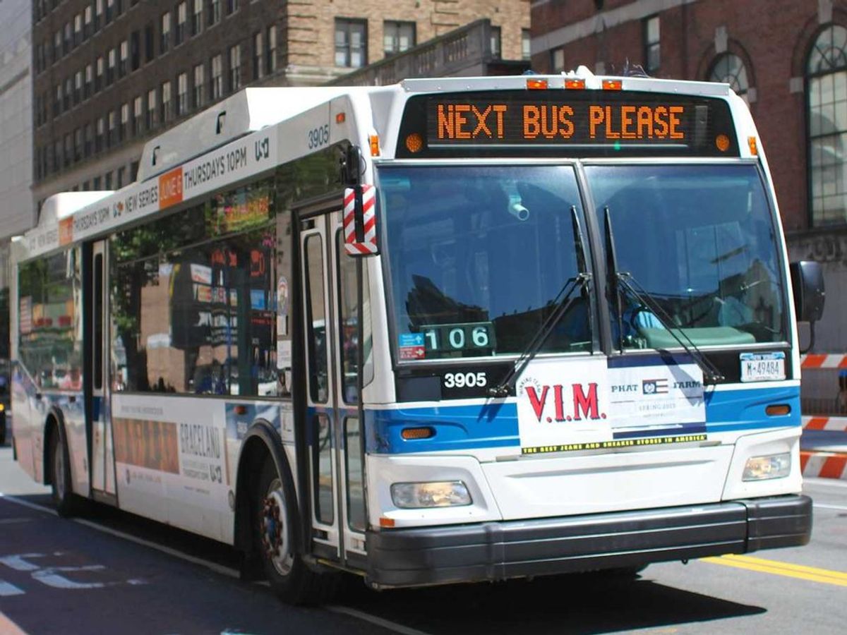 10 Moments We All Have As MTA Bus Commuters