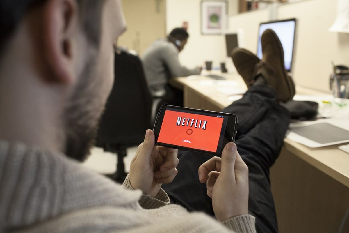 The Best Times For College Students To Watch Netflix