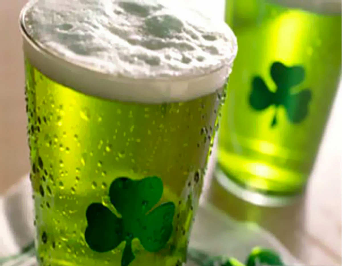 St. Patrick's Day Drink Recipes For This Spring Break