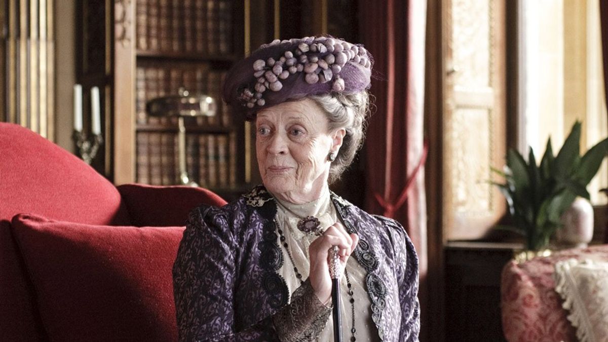 12 Life Lessons From The Dowager Countess