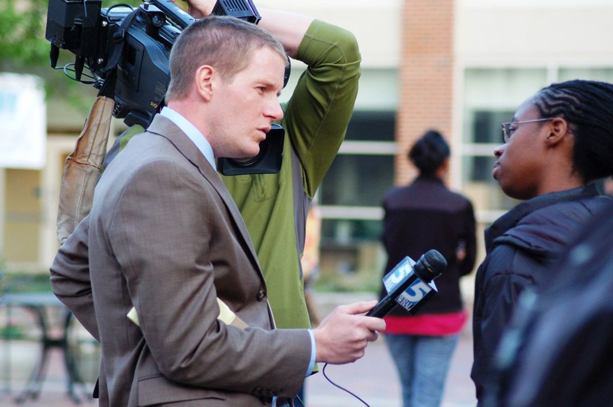 16 Thoughts Every News Reporter And Multimedia Journalist Has