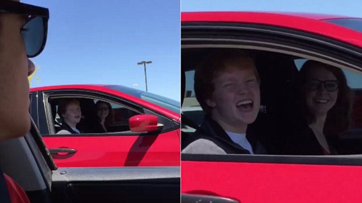 The 4 Stages of Being An Avid Car Singer