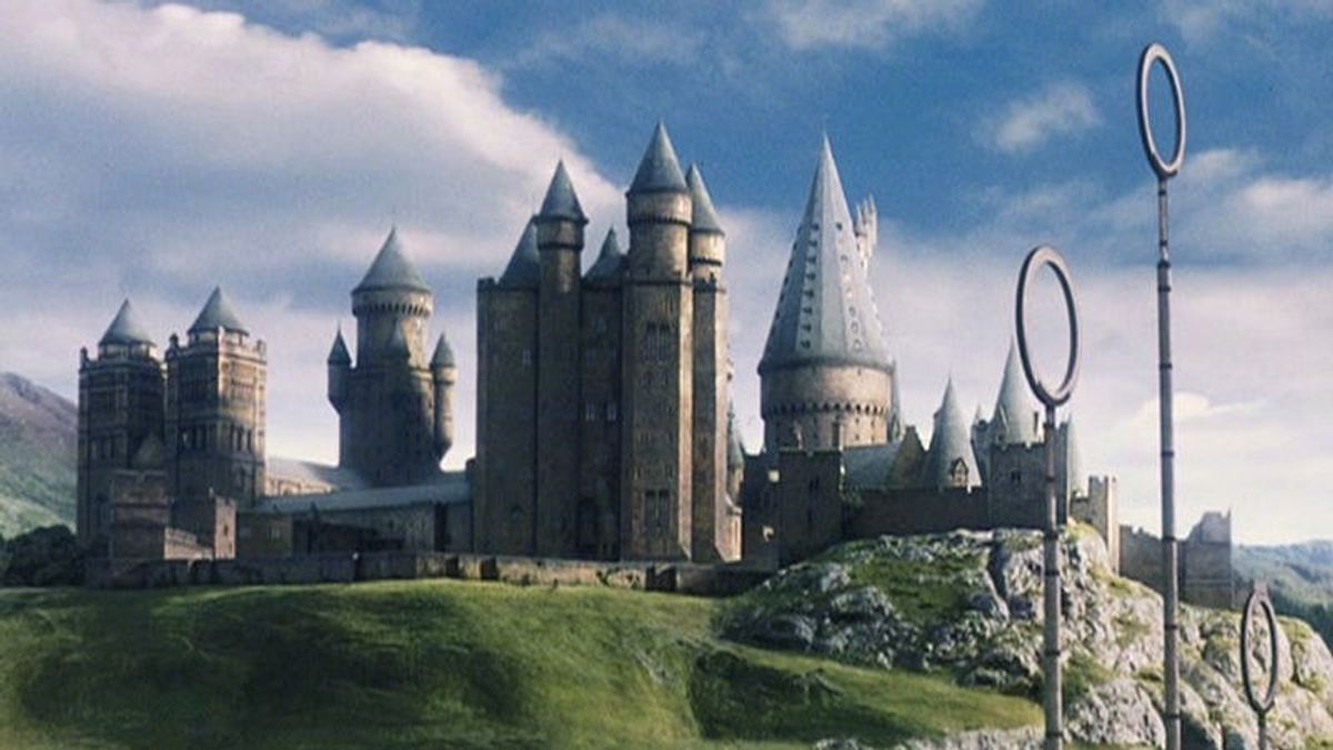 12 Fictional Schools You Would Rather Be At Right Now