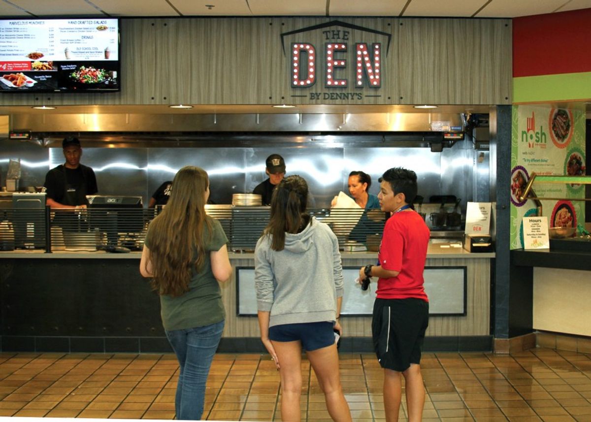 10 Signs You Probably Go to Denny's Too Much