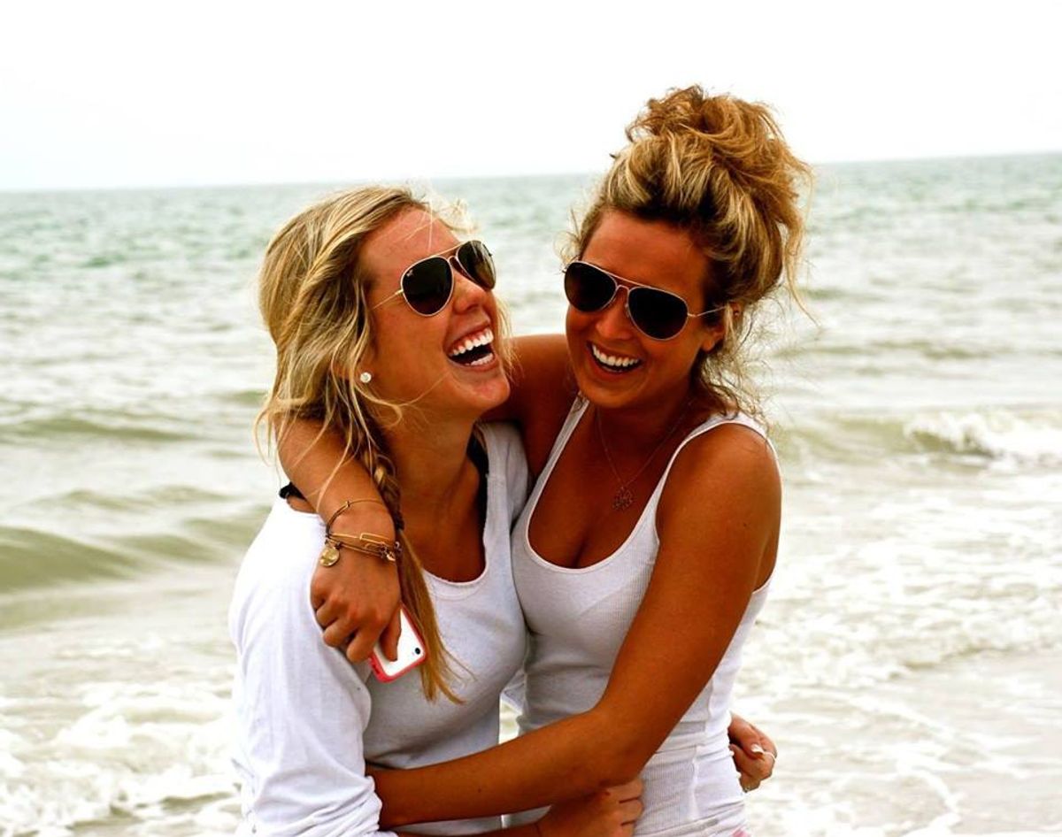 15 Signs You Have A Sister