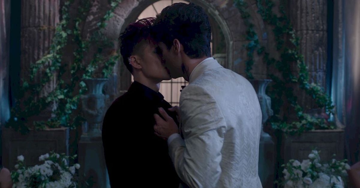 Why The 'Shadowhunters' Version Of Malec Outshines The Original Series