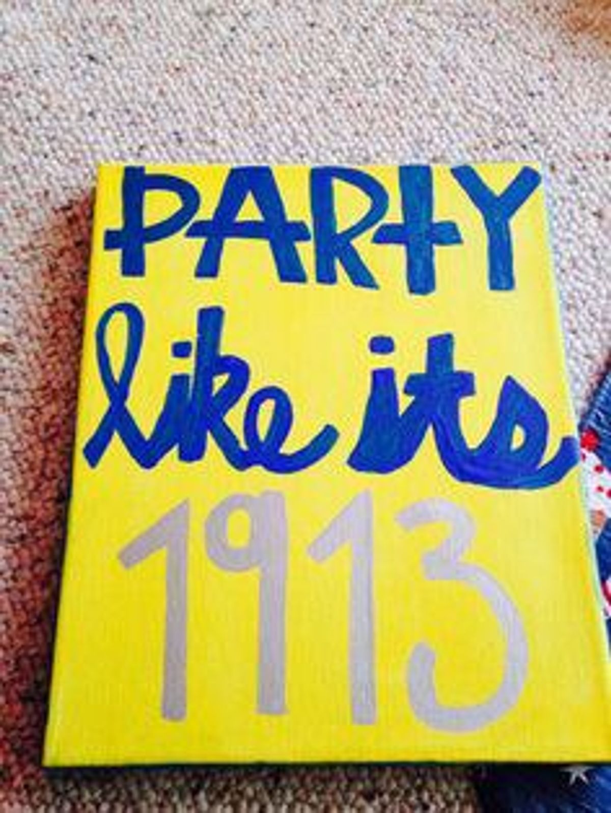11 Stages Of Sorority Crafting