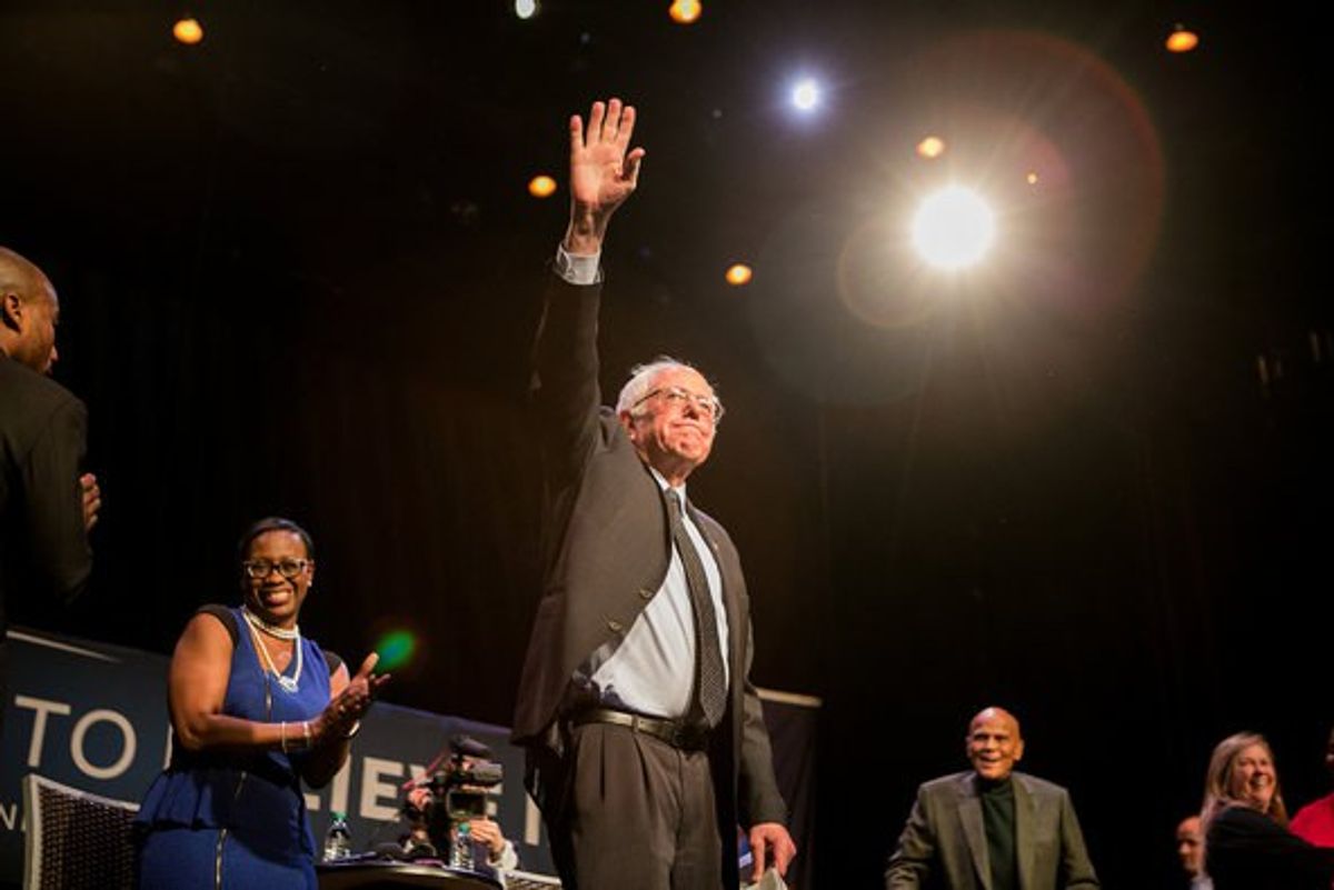 Bernie Stands For People At Apollo